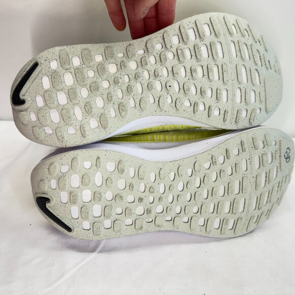 Nike ReactX Infinity Run 4 Shoes in White Lemon Twist main image 7